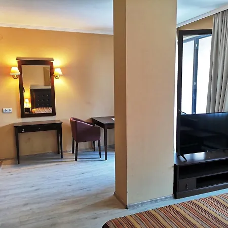 Visit Sunny Sarka Apartman Napospart