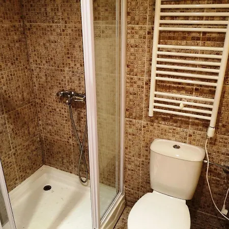 Visit Sunny Sarka Apartman *