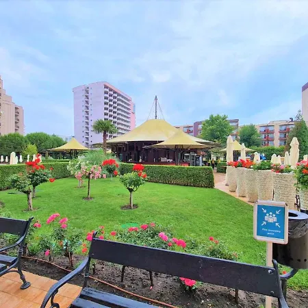Visit Sunny Sarka * Napospart